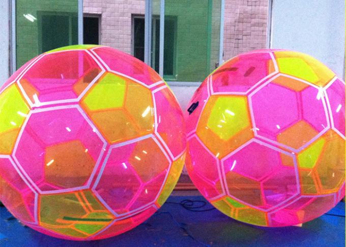 Fußball-Form-buntes aufblasbares Wasser-gehender Ball für Mieten