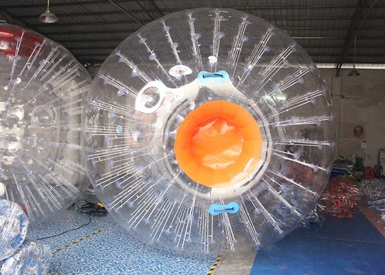 China Transparente hohe Haltbarkeits-aufblasbare Sportspiele 60kg für Zorb-Rampen-Rennstrecke usine