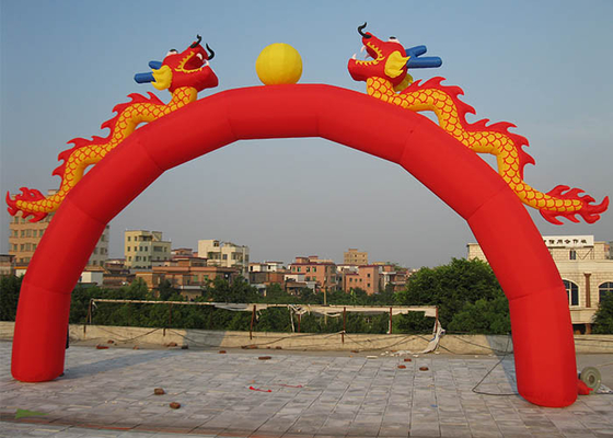 China Gewebe 25kg Oxford, das aufblasbaren Bogen mit Drache-Art für Partei/Festival annonciert fournisseur